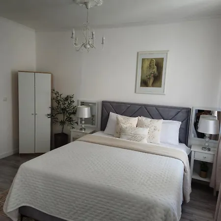 Pensjonat Zana 4*